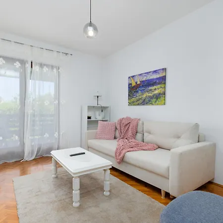 Apartment Valentino *